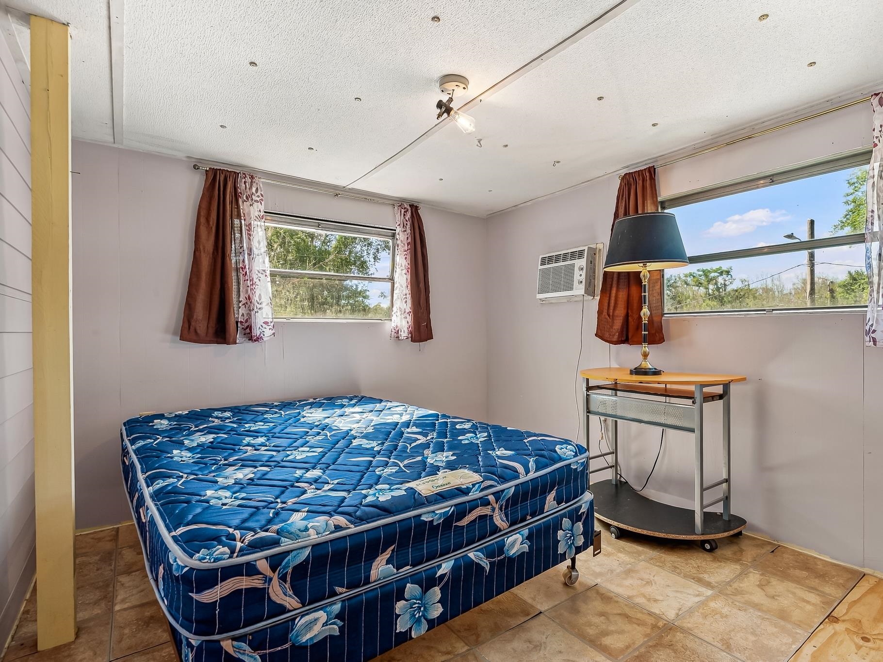 1809 DEERTREE Drive
