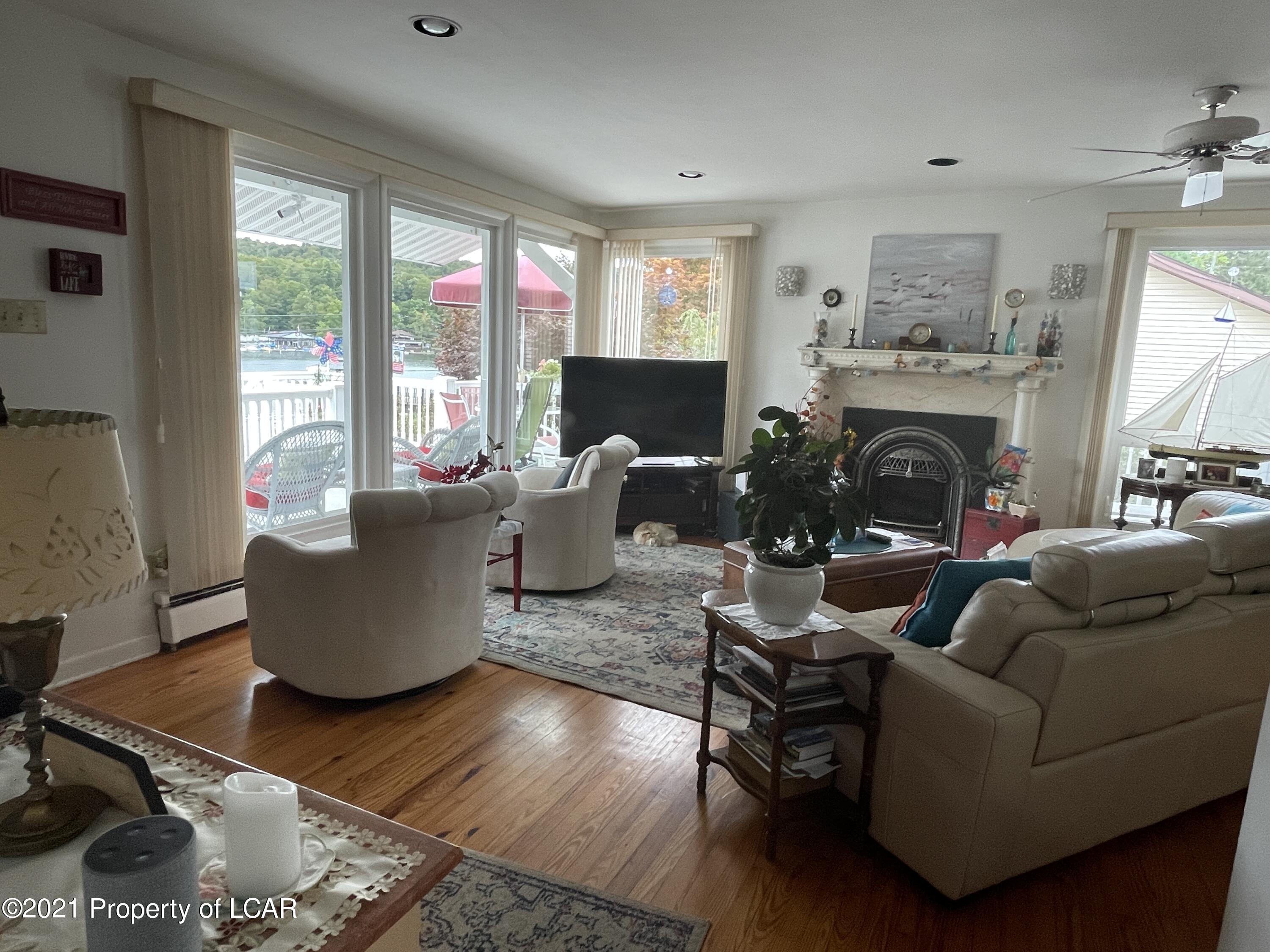 1255 Lakeside Drive
