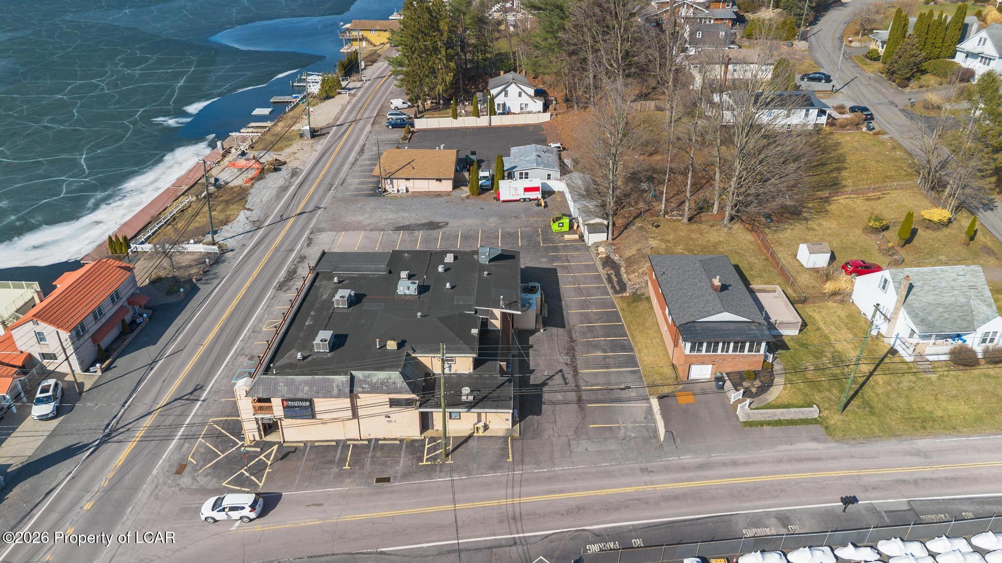 31 Lakeside Drive