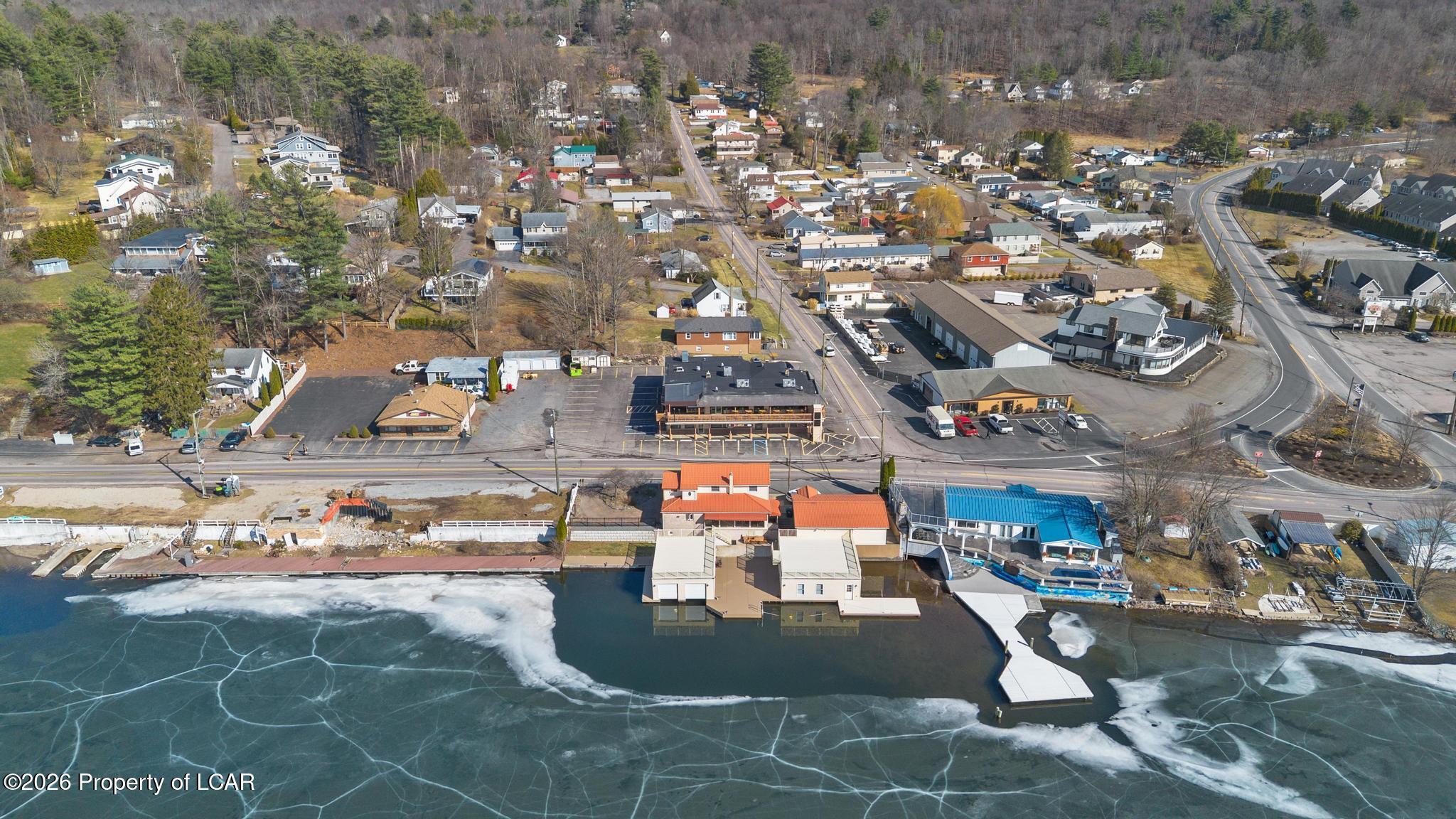 31 Lakeside Drive
