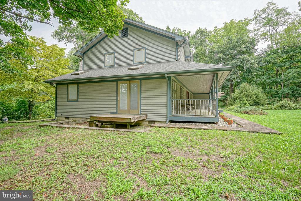 572 Eayrestown Rd
