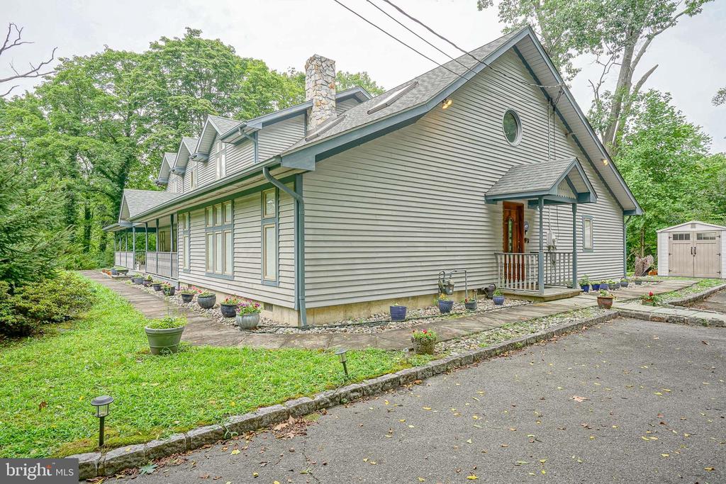 572 Eayrestown Rd