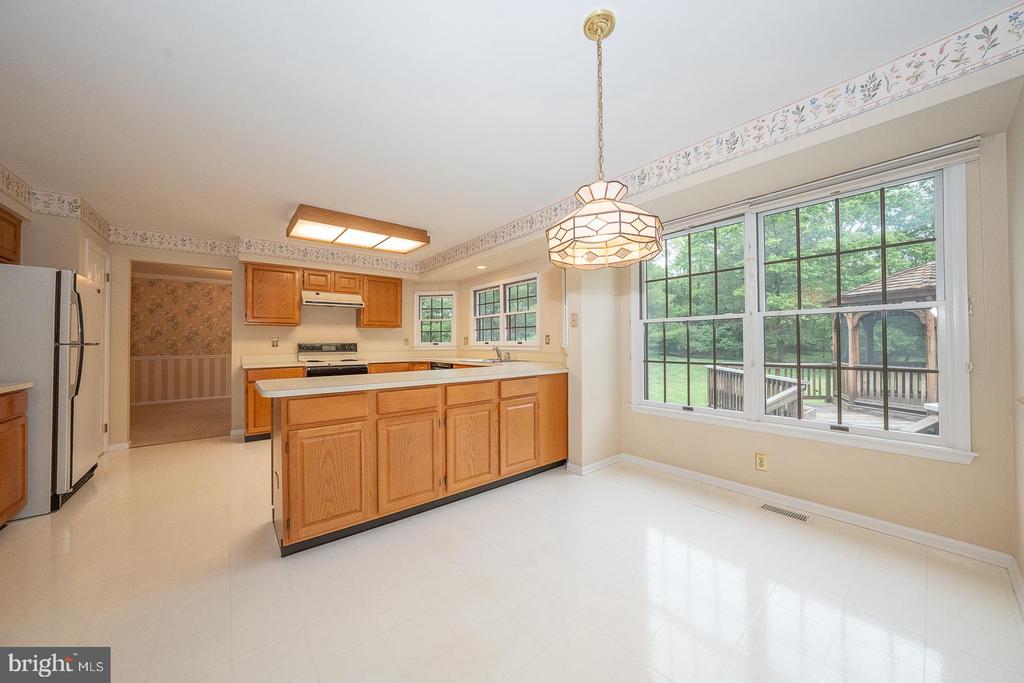 45 Periwinkle Dr