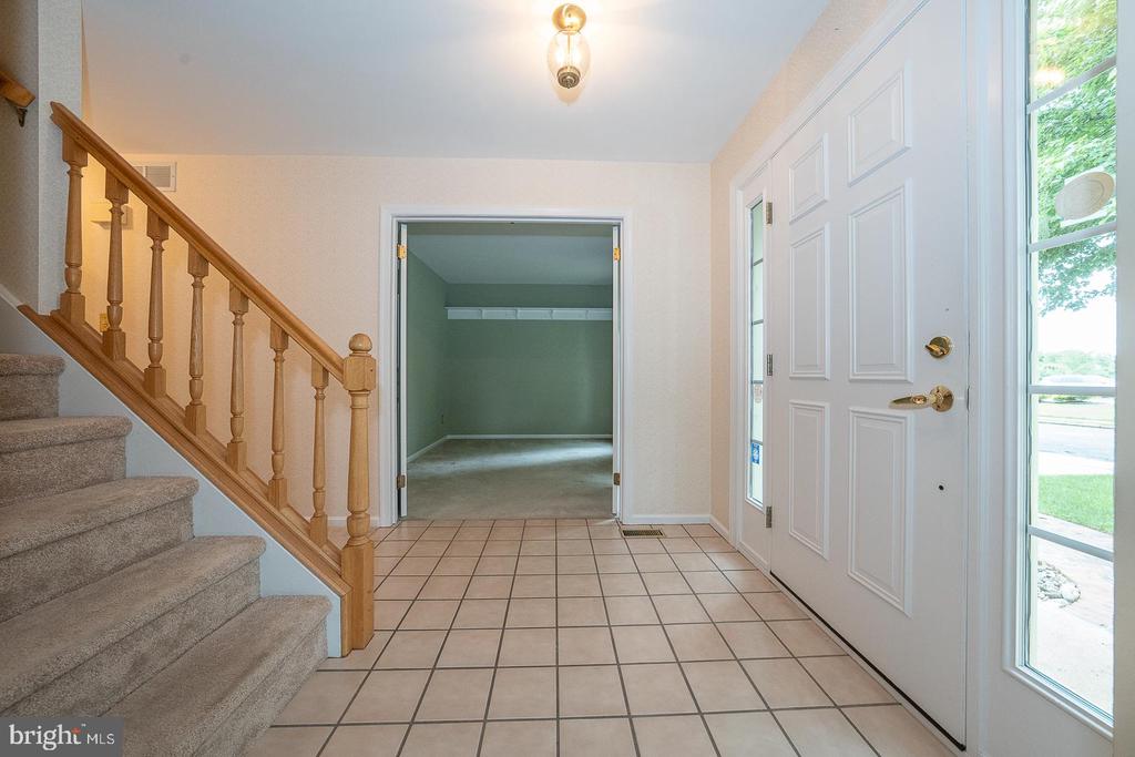 45 Periwinkle Dr