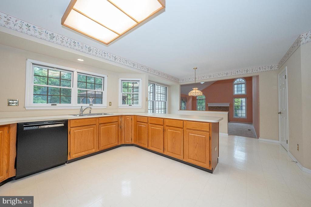 45 Periwinkle Dr