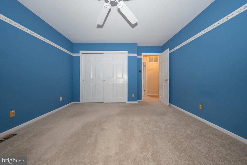 45 Periwinkle Dr
