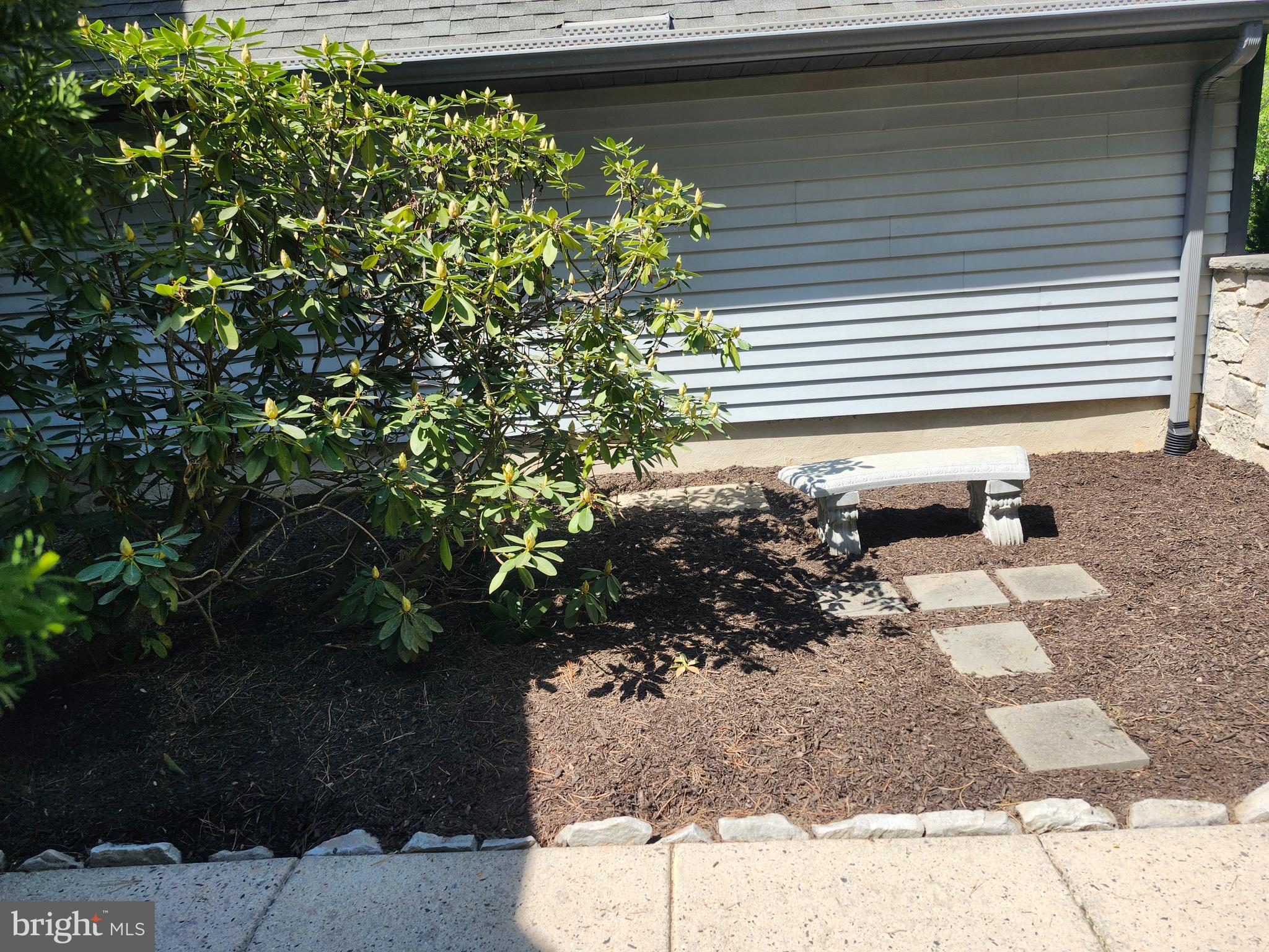 4 Andover Ct