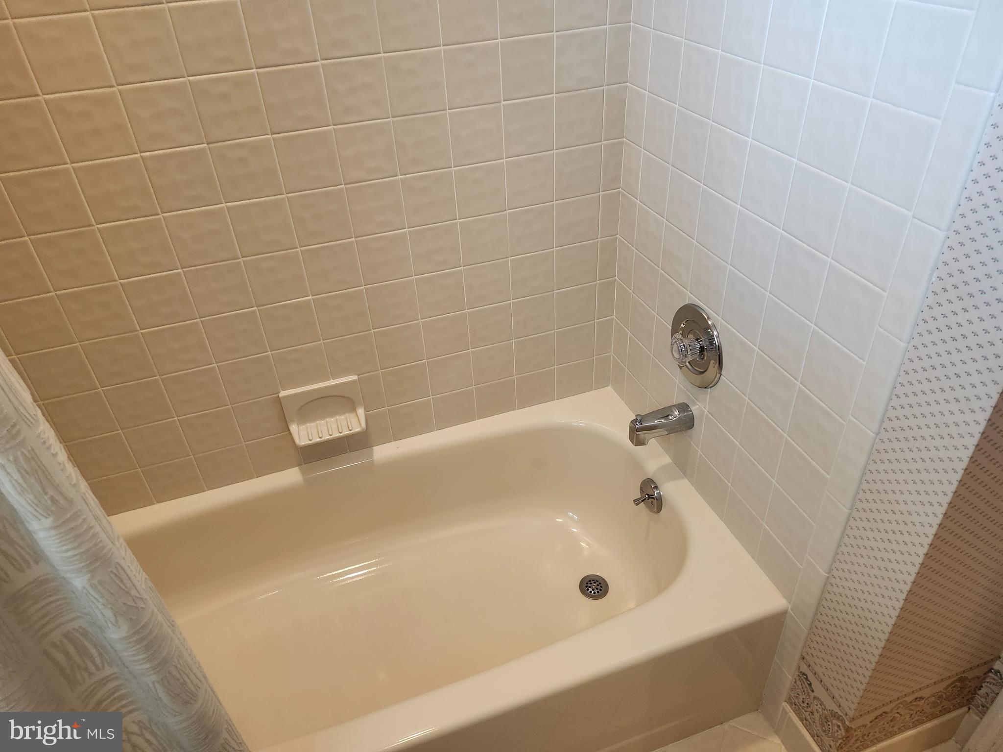4 Andover Ct