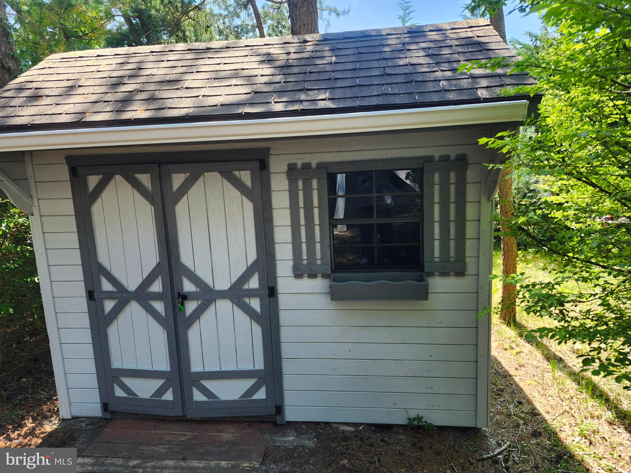 4 Andover Ct