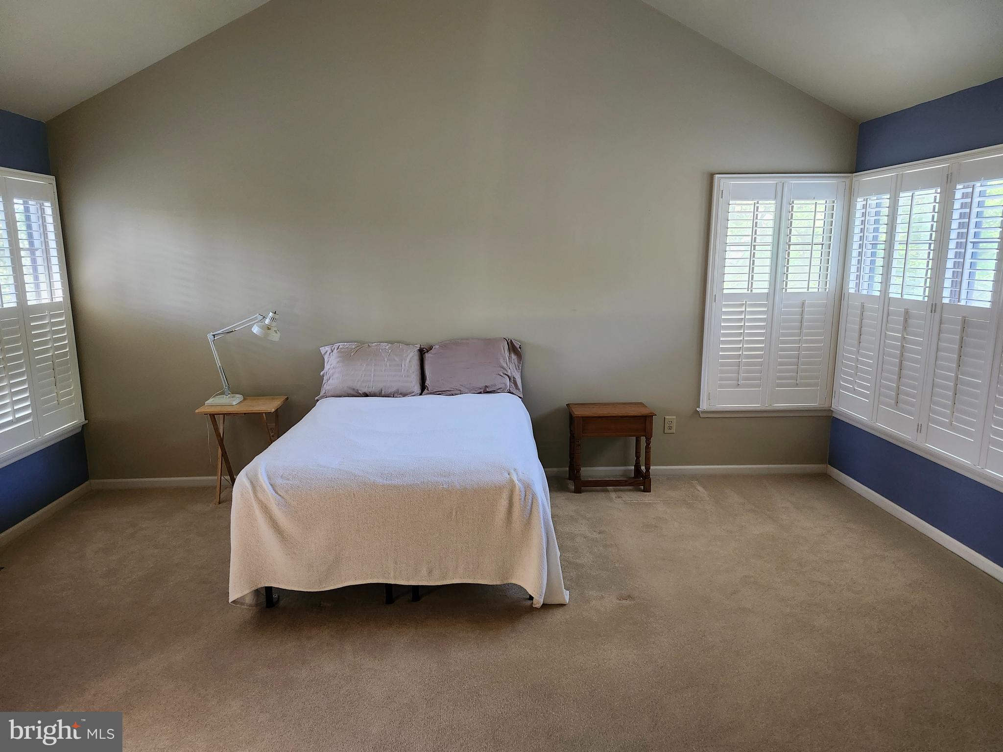 4 Andover Ct