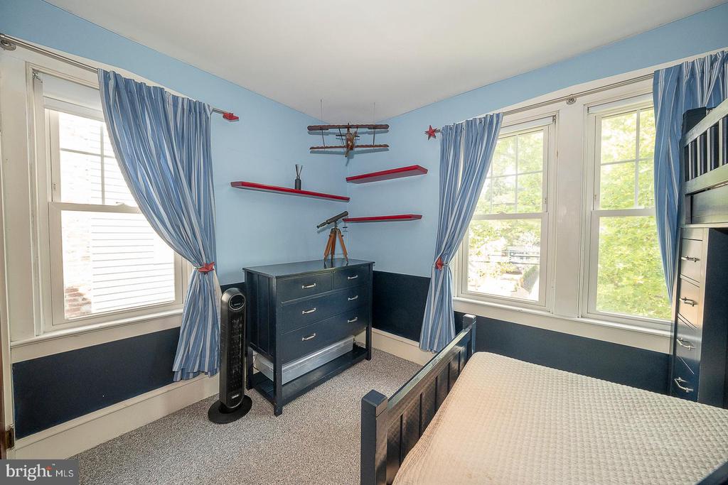 108 Emerald Ave