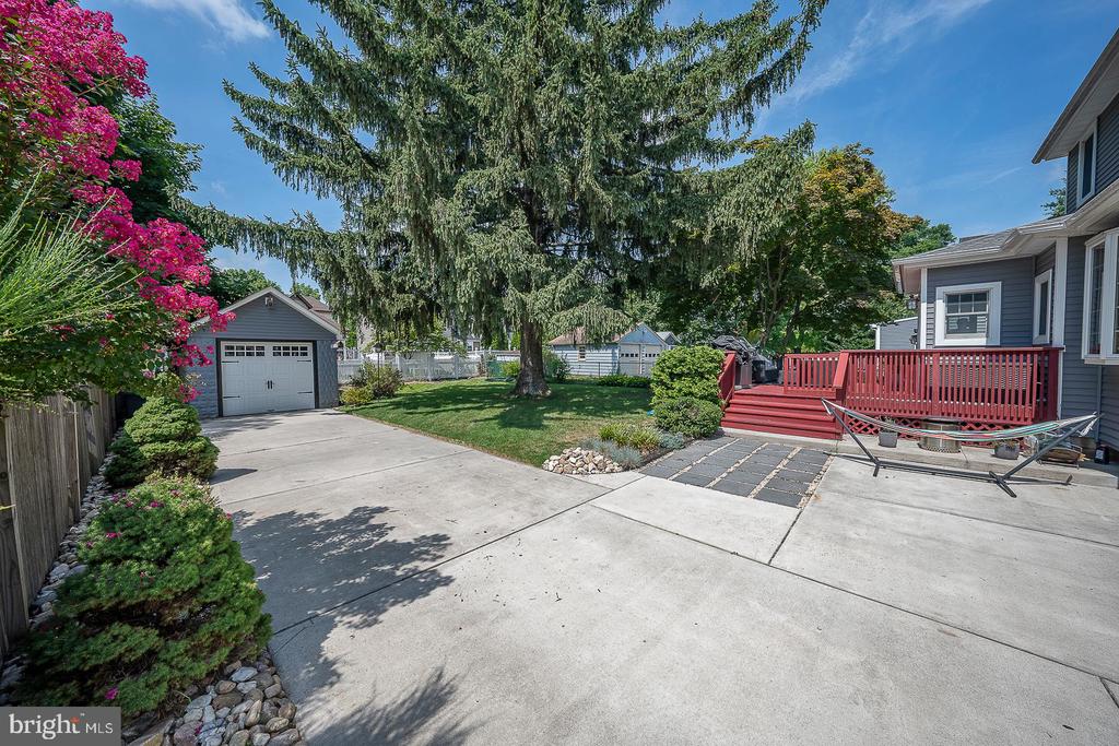 108 Emerald Ave