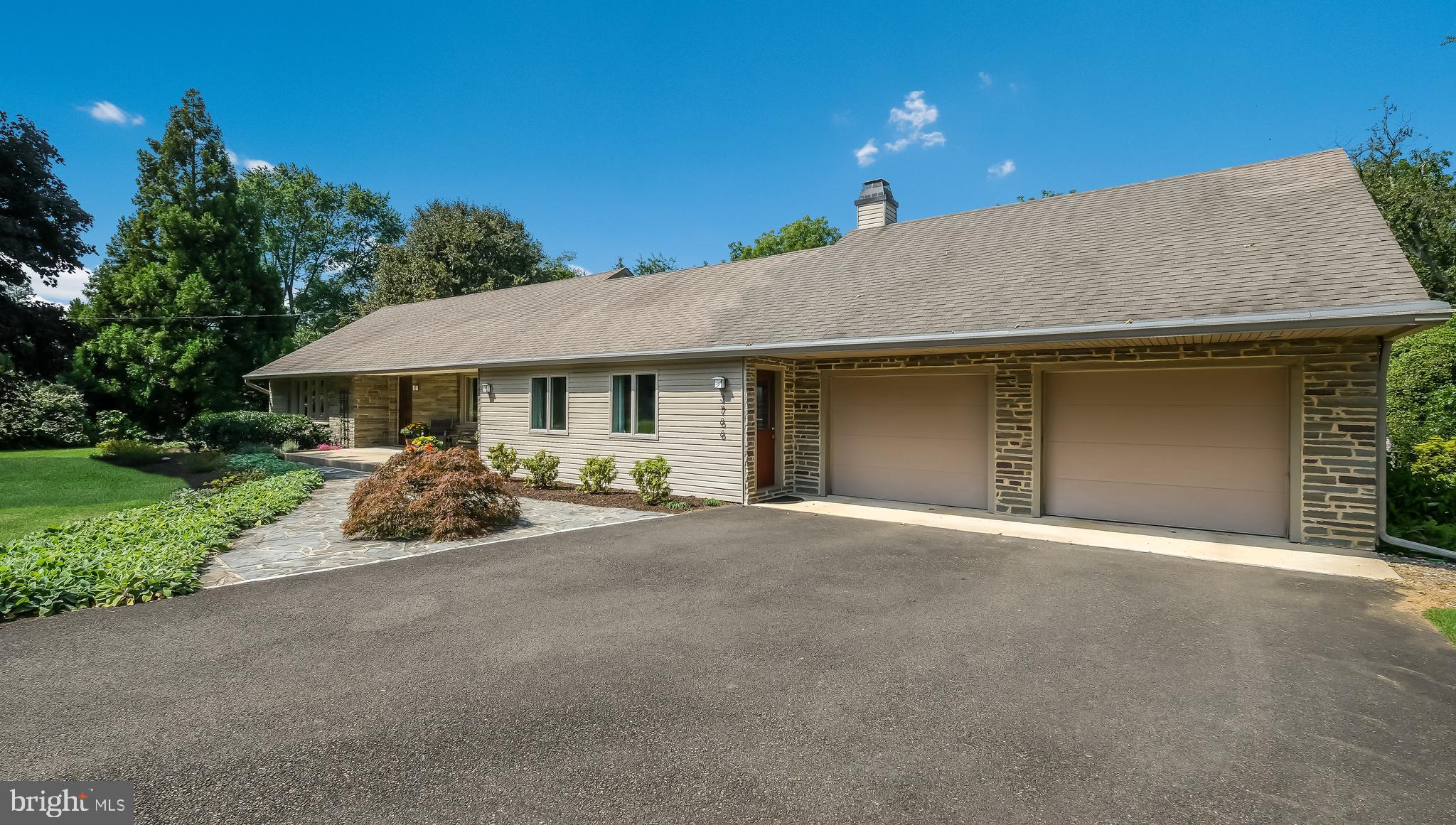 3766 Robin ROAD