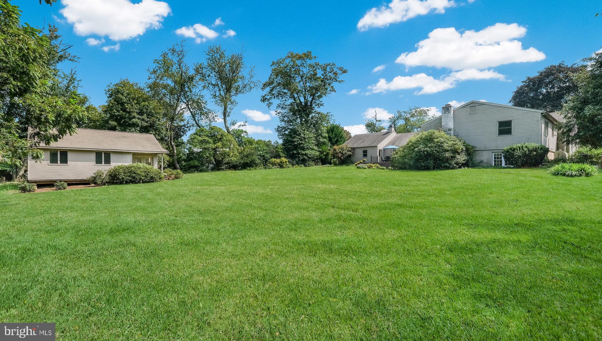 3766 Robin ROAD