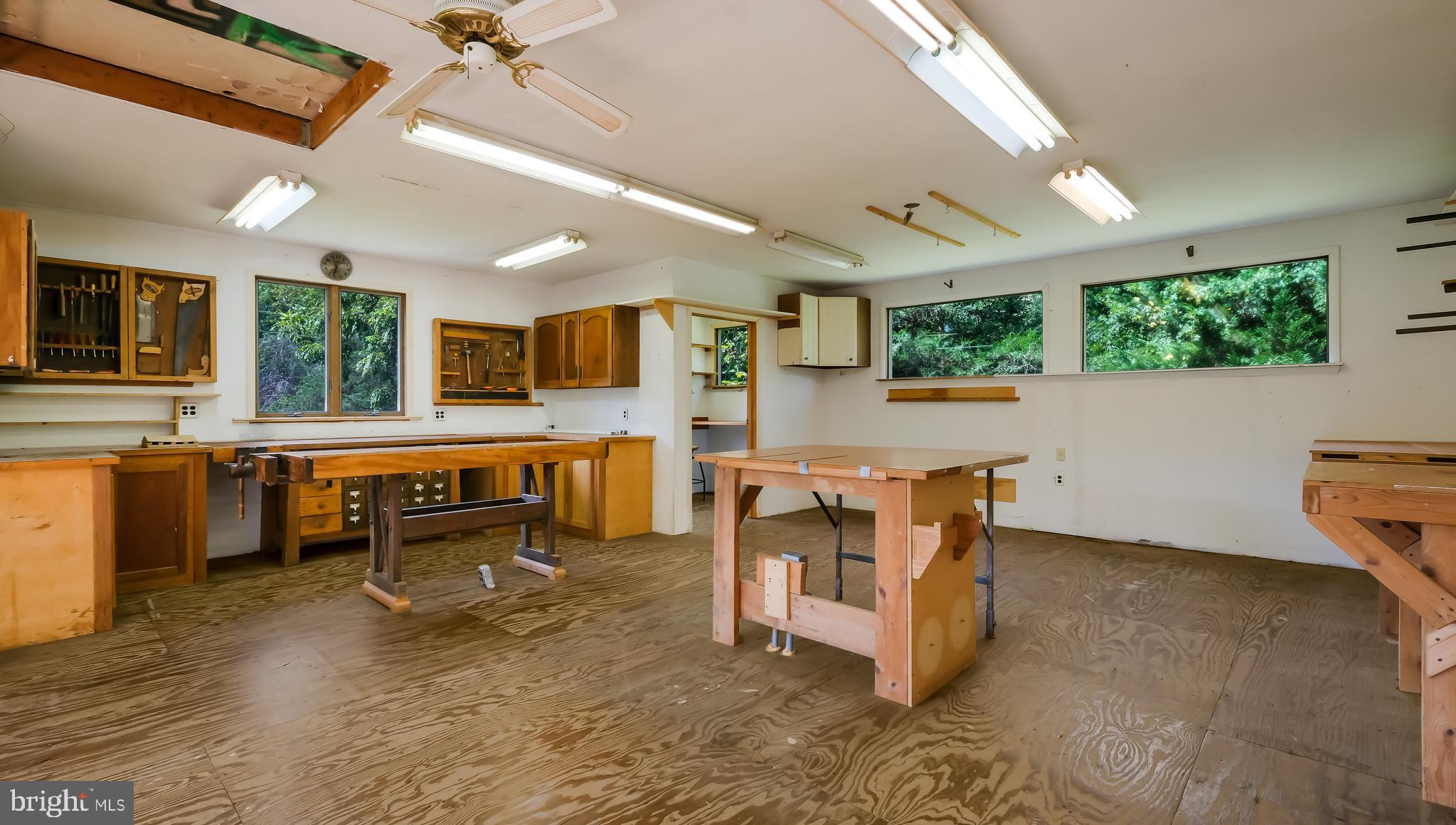 3766 Robin ROAD