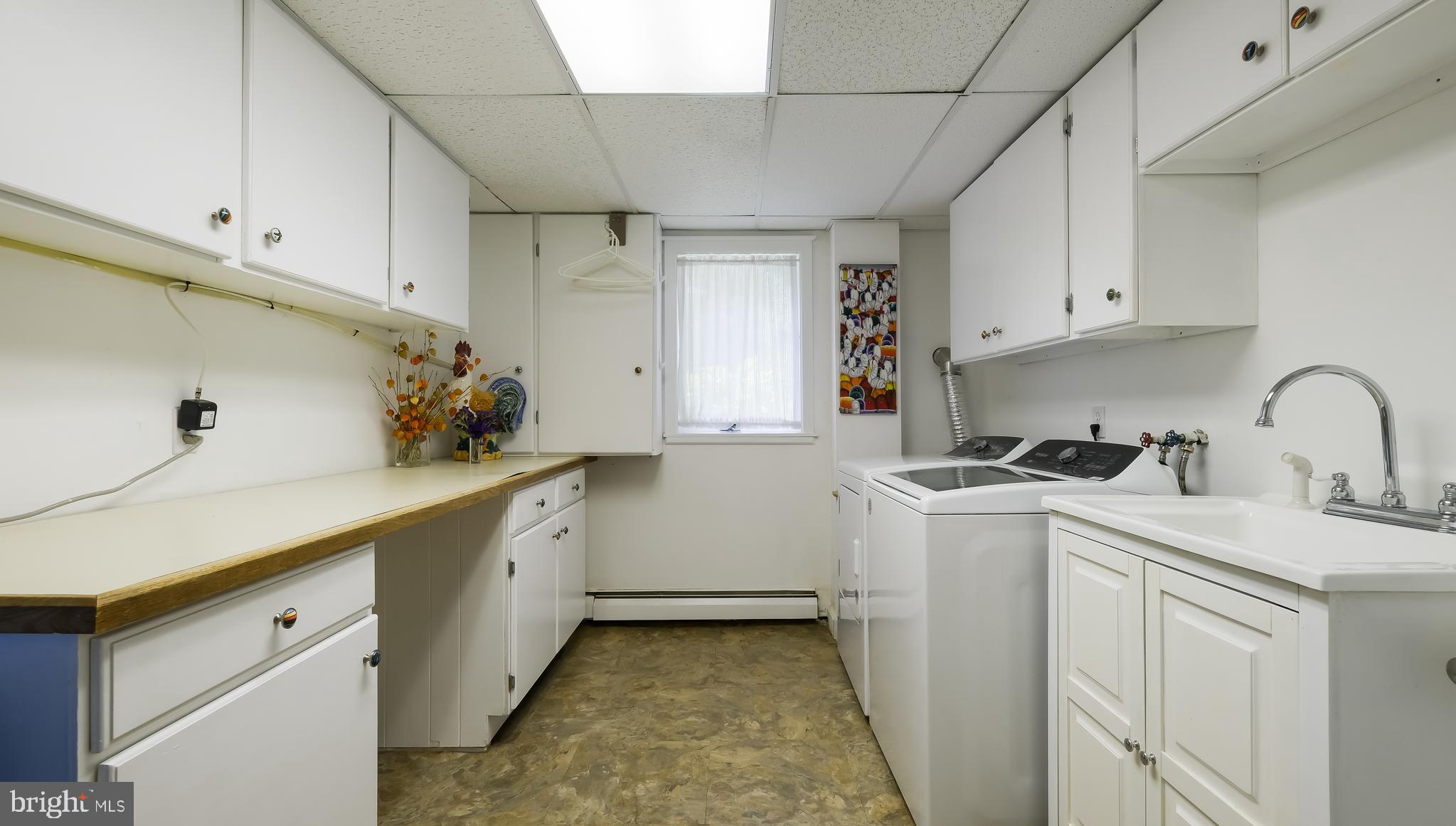 3766 Robin ROAD