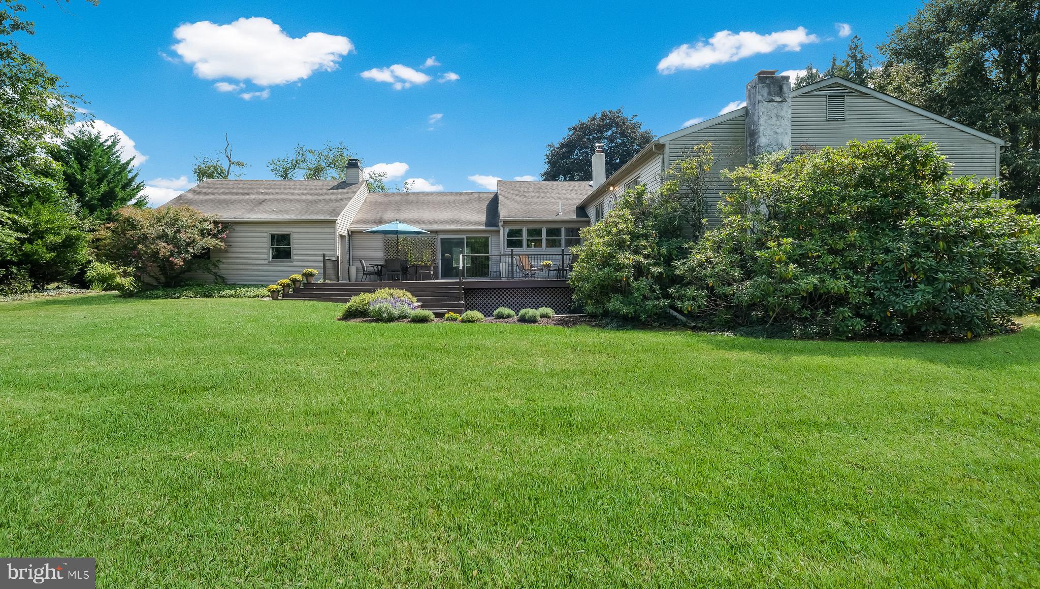 3766 Robin ROAD