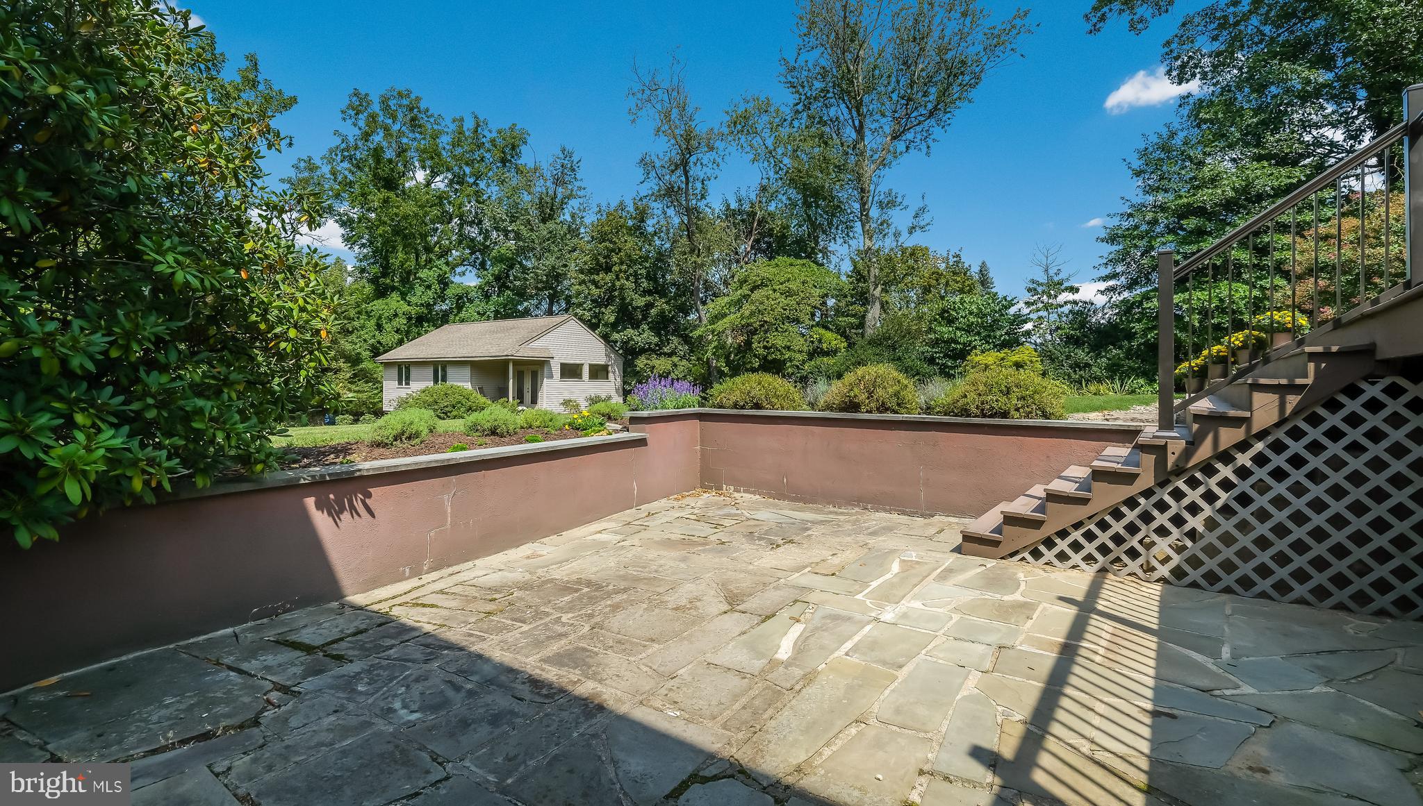 3766 Robin ROAD