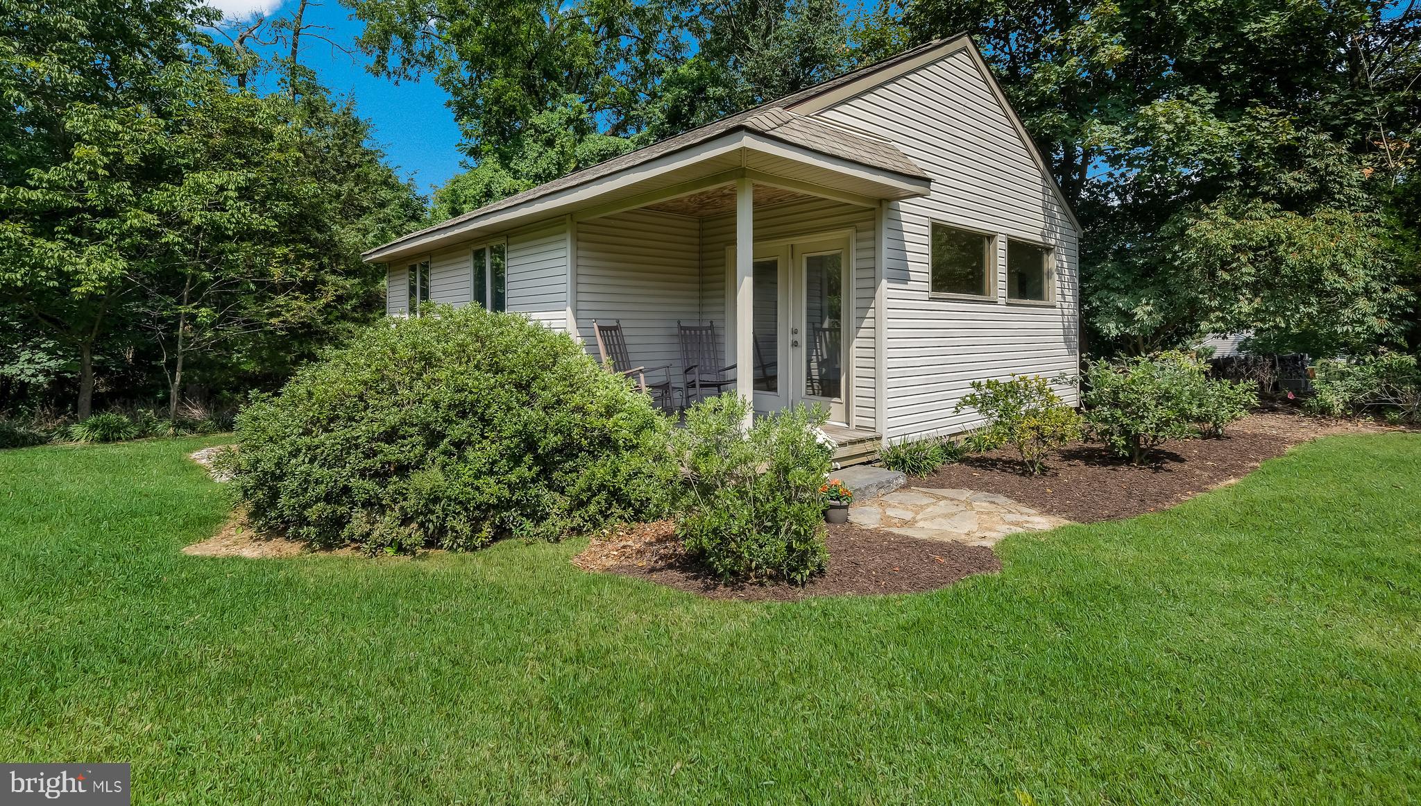 3766 Robin ROAD