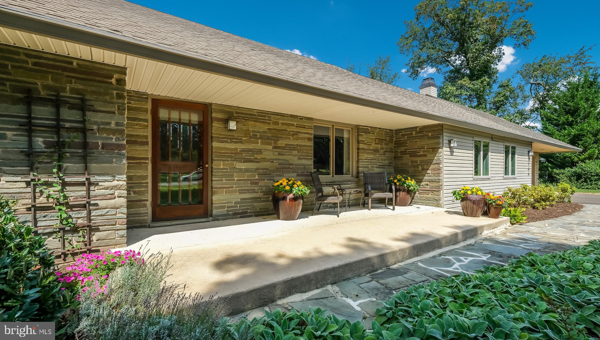 3766 Robin ROAD