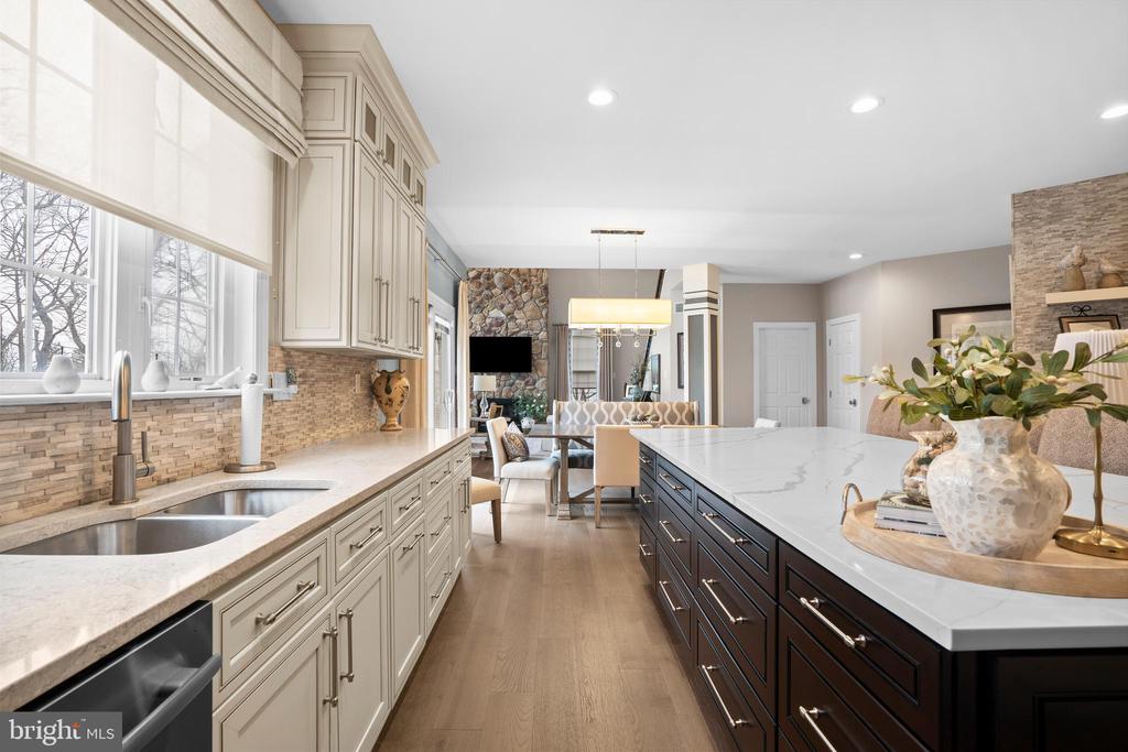 1553 CARTPATH COURT