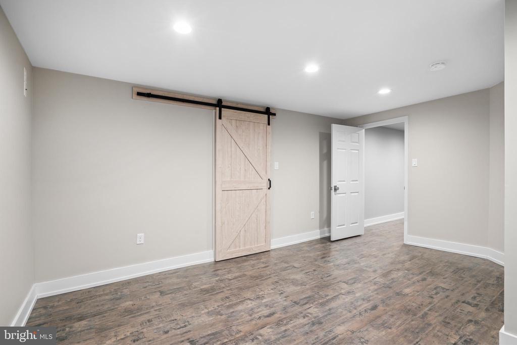 1553 CARTPATH COURT