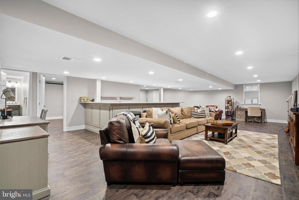 1553 CARTPATH COURT
