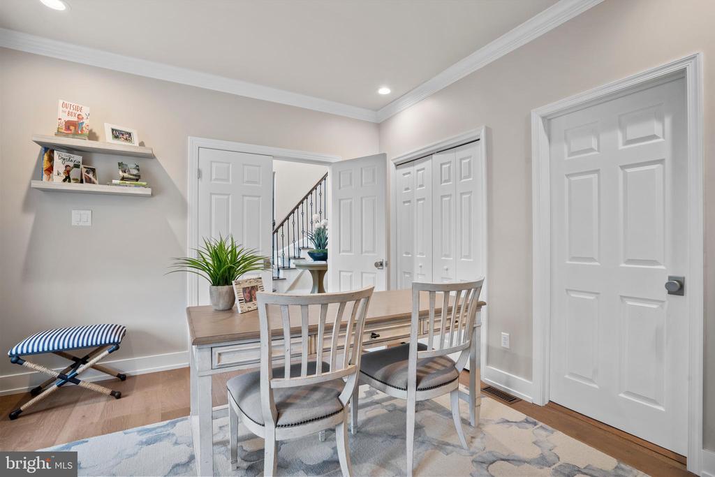 1553 CARTPATH COURT