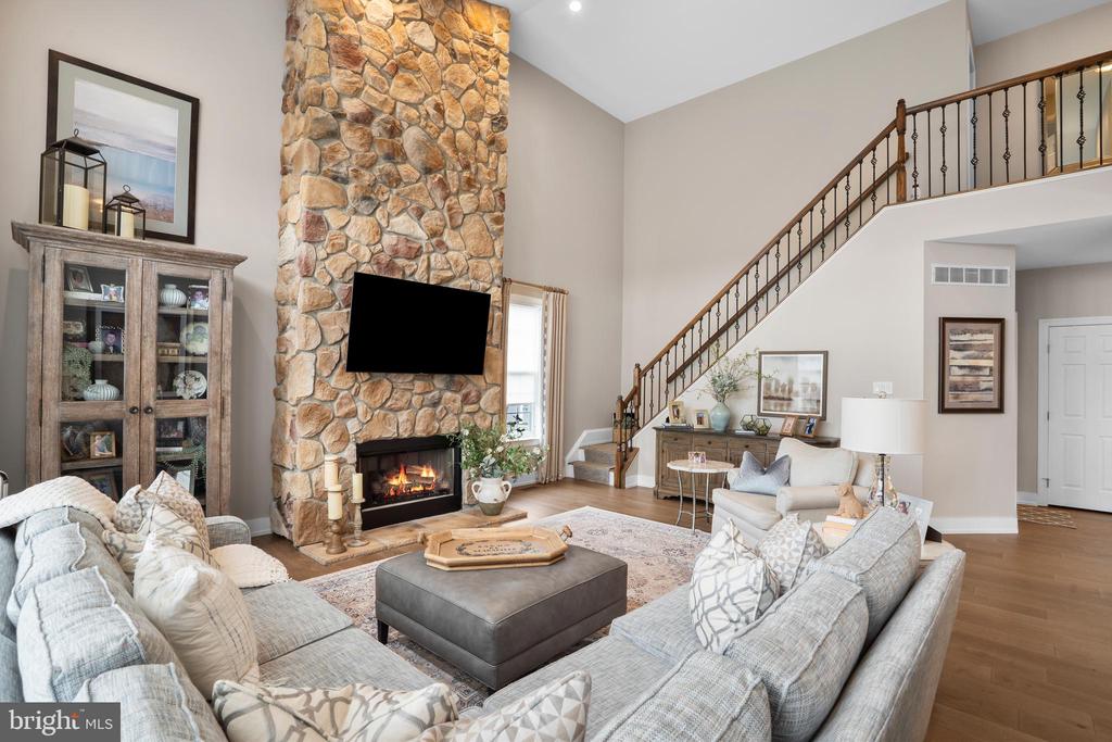 1553 CARTPATH COURT