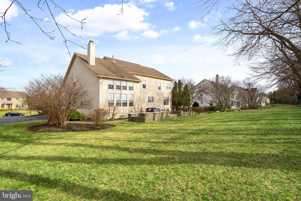 1553 CARTPATH COURT