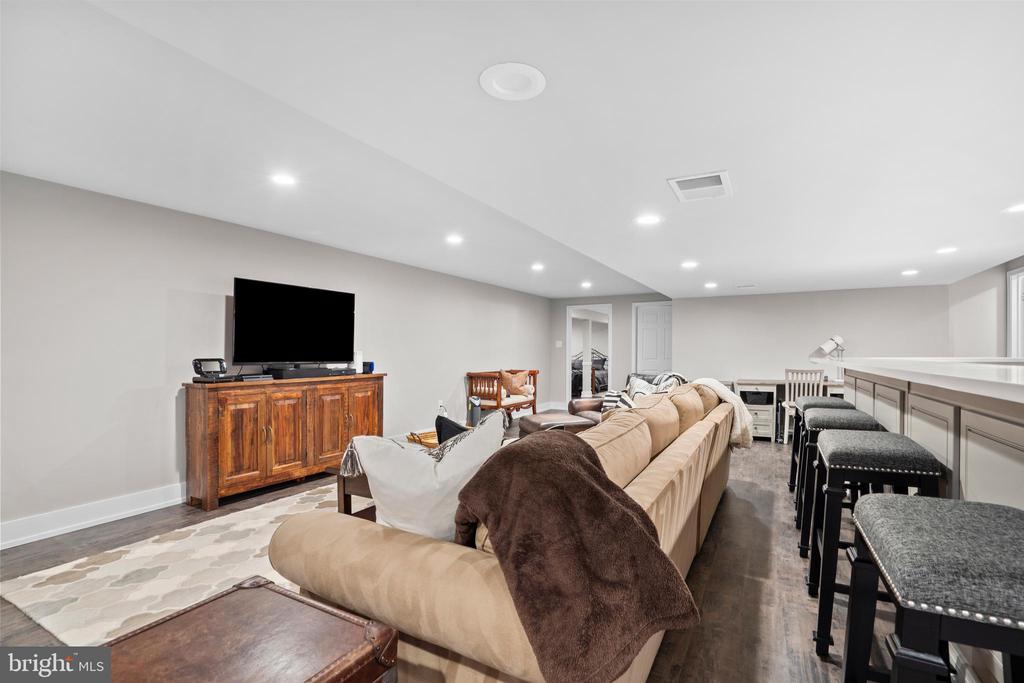 1553 CARTPATH COURT