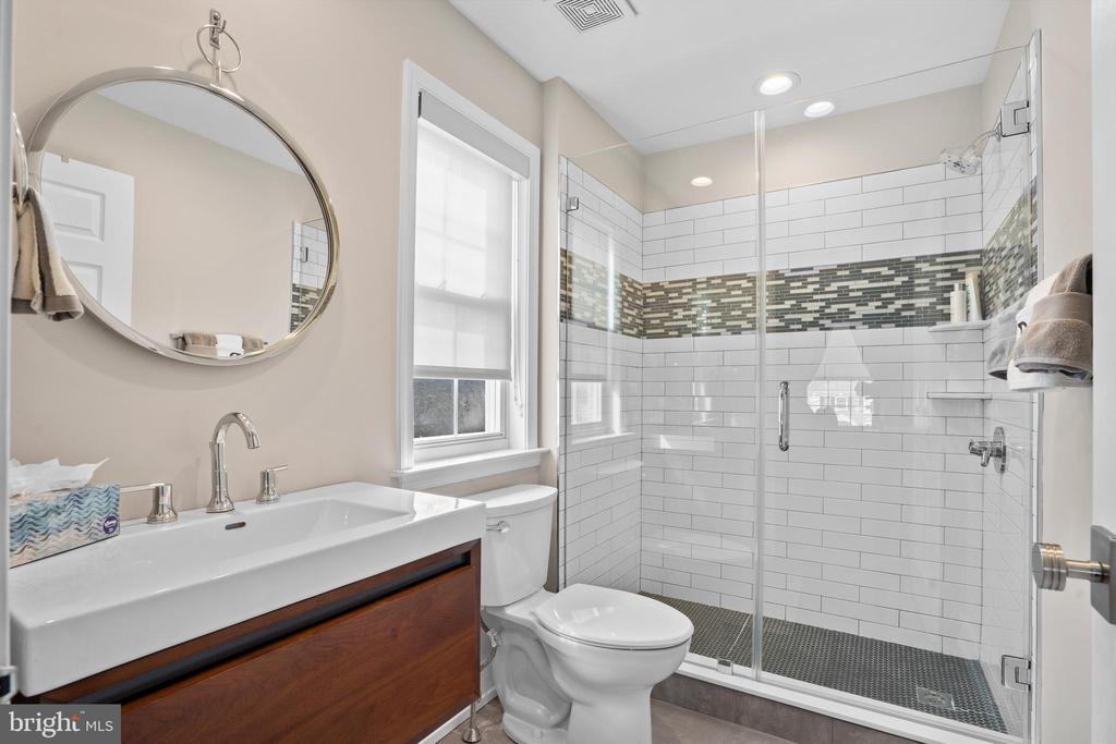 1553 CARTPATH COURT