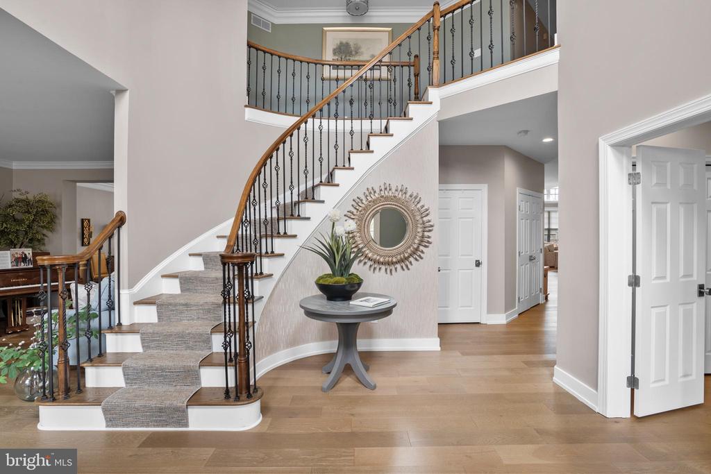 1553 CARTPATH COURT