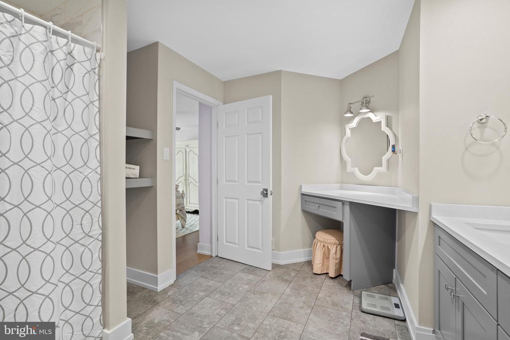 1553 CARTPATH COURT