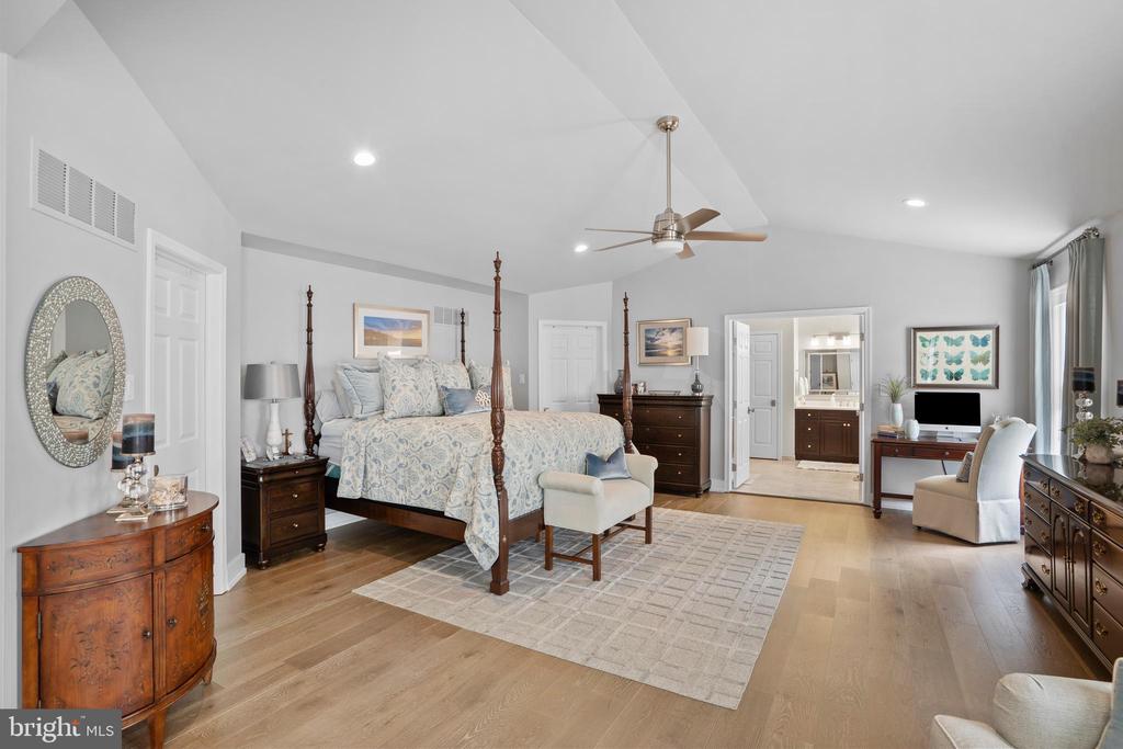 1553 CARTPATH COURT