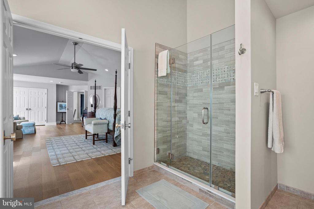 1553 CARTPATH COURT