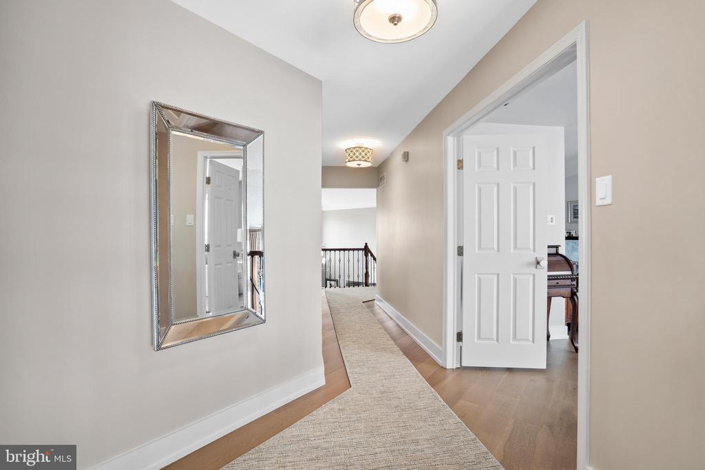 1553 CARTPATH COURT
