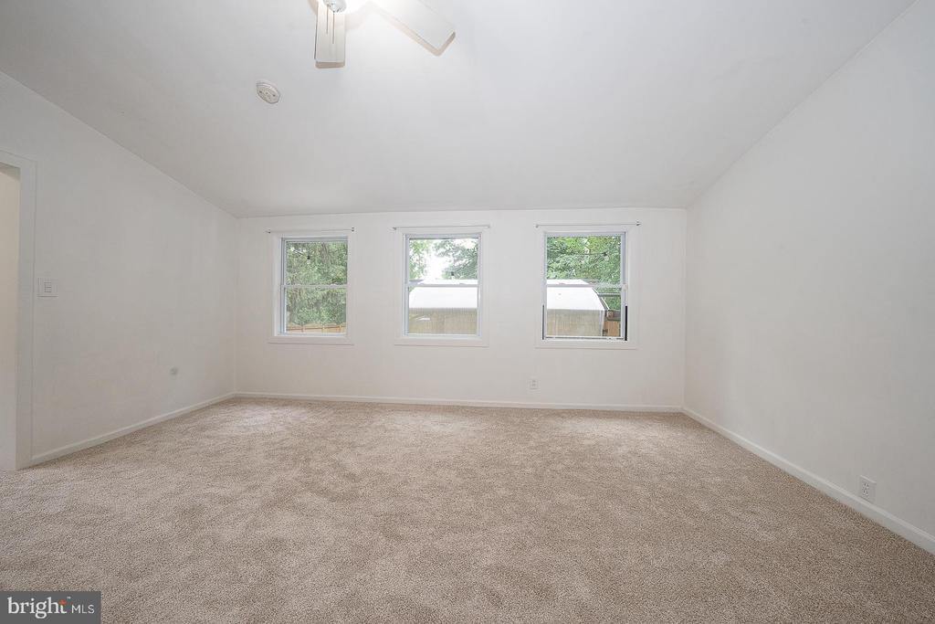 332 Old Lancaster Rd