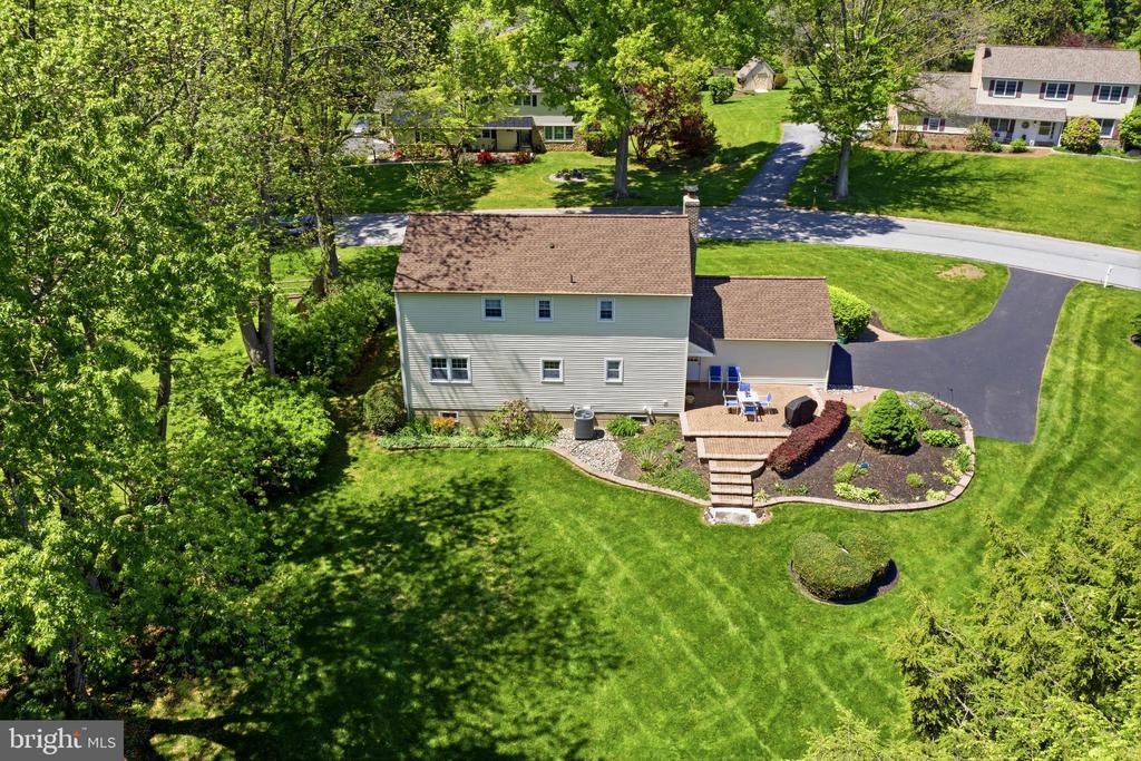 1422 GRAND OAK LANE