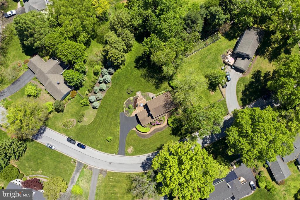 1422 GRAND OAK LANE