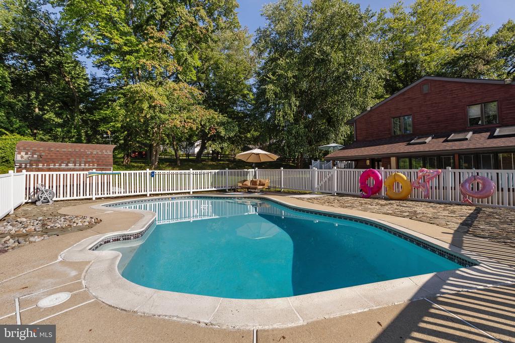 307 Lenni Rd