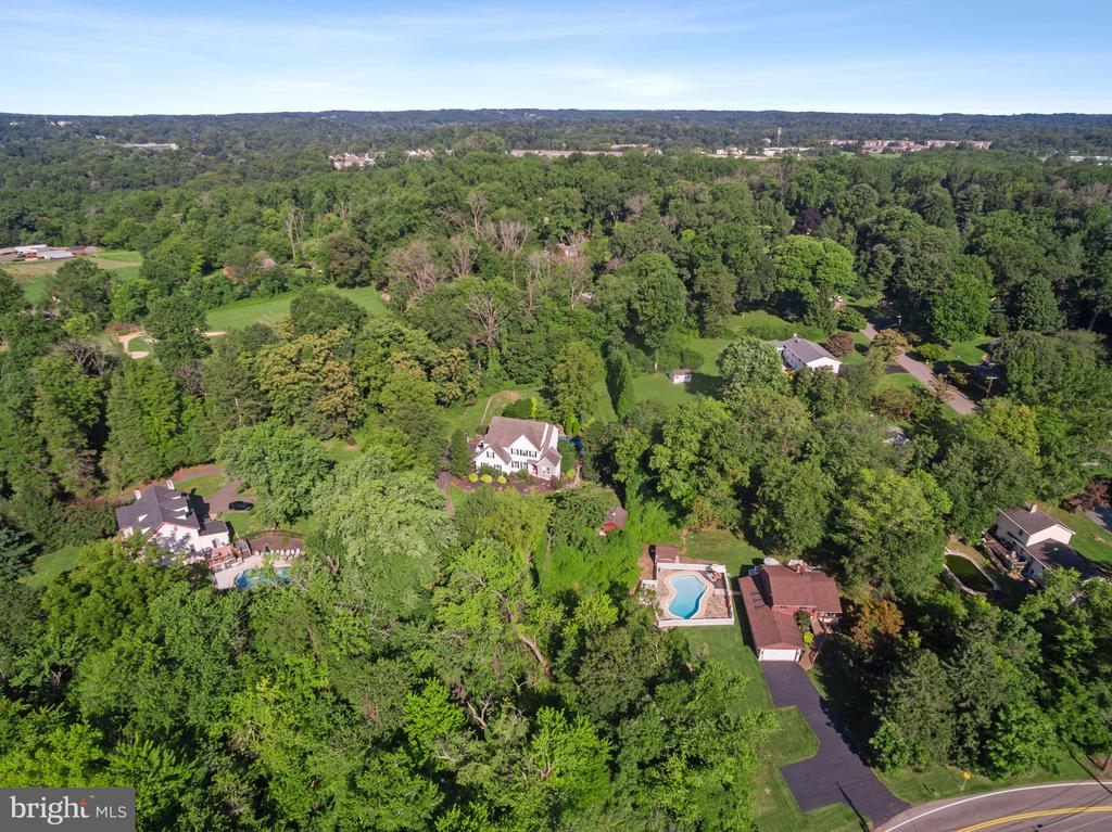 307 Lenni Rd