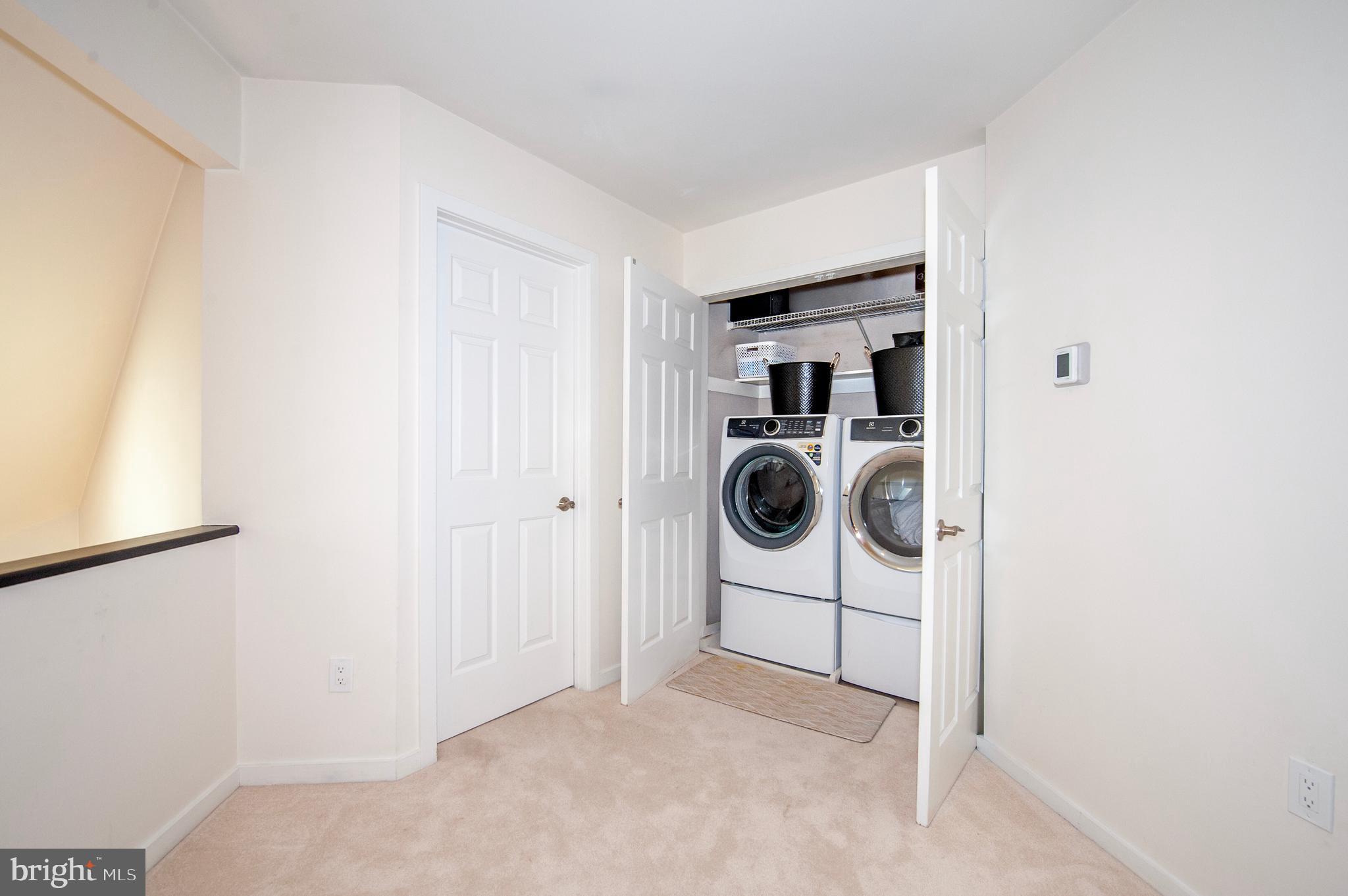 138 Montrose Ave #17
