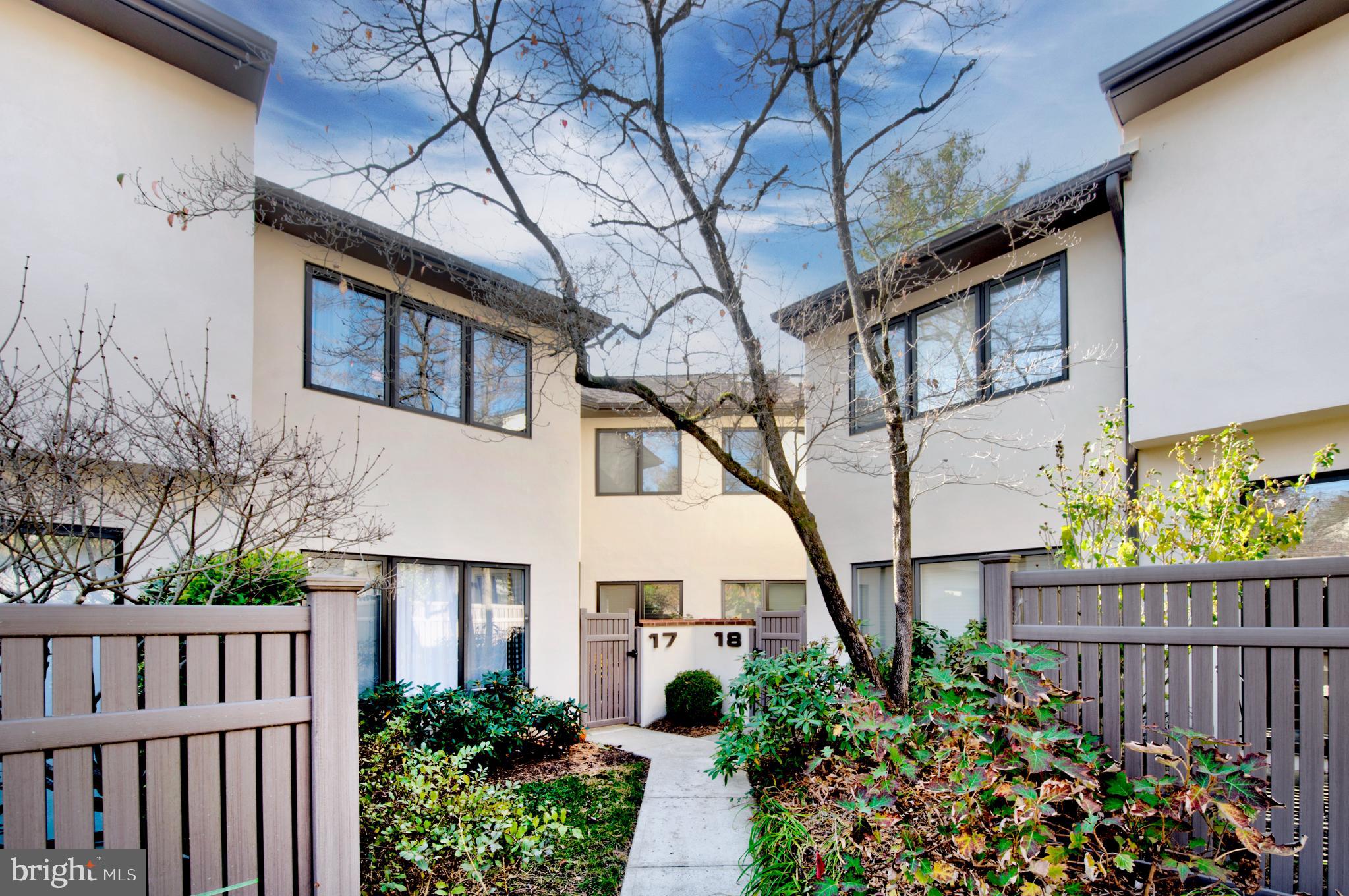 138 Montrose Ave #17