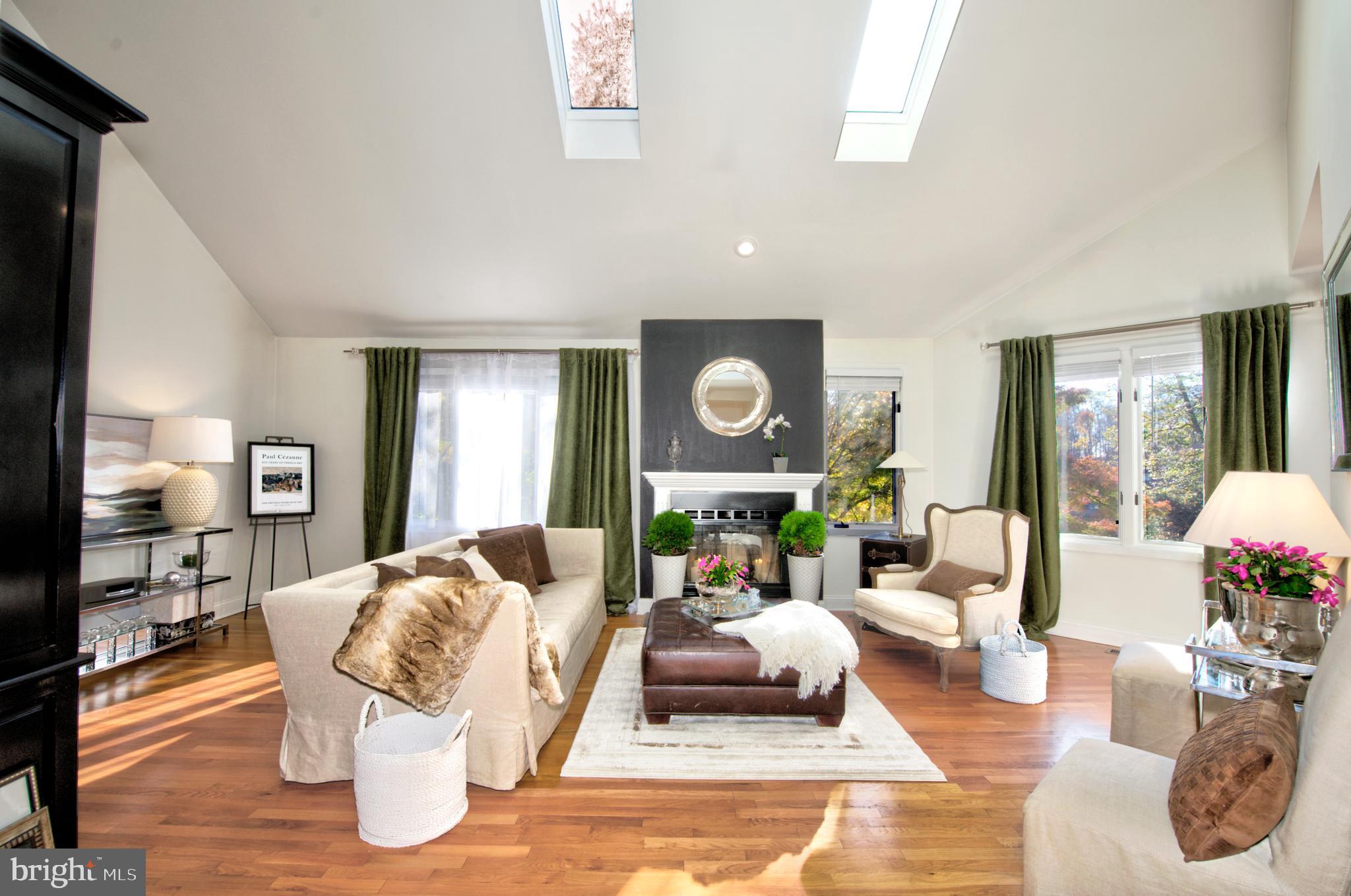 138 Montrose Ave #17