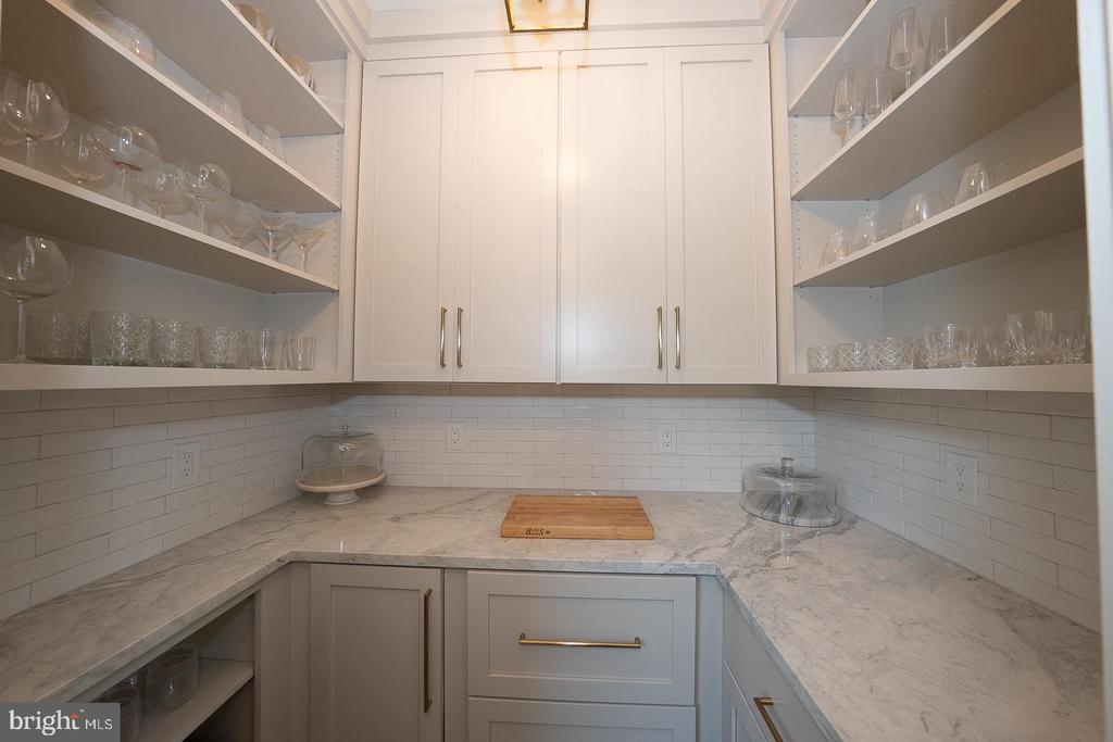 5 Honeysuckle Ct