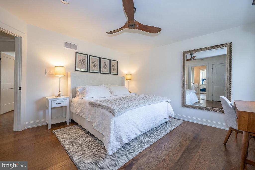 5 Honeysuckle Ct