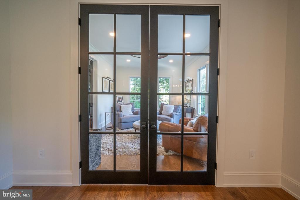 5 Honeysuckle Ct