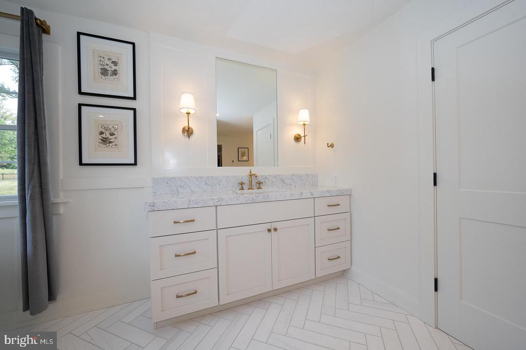 5 Honeysuckle Ct