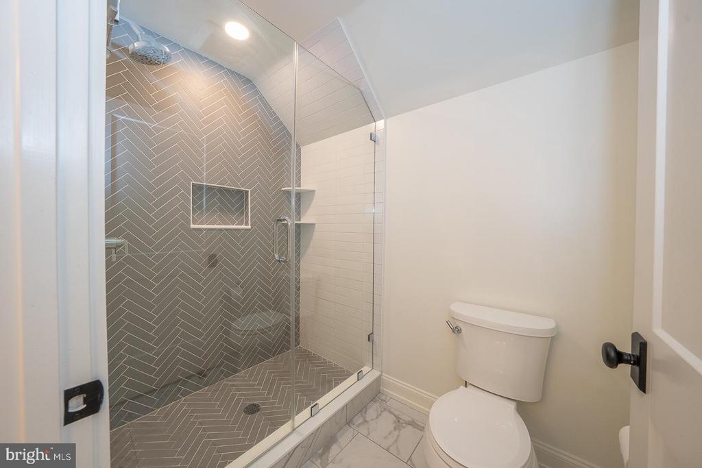 5 Honeysuckle Ct